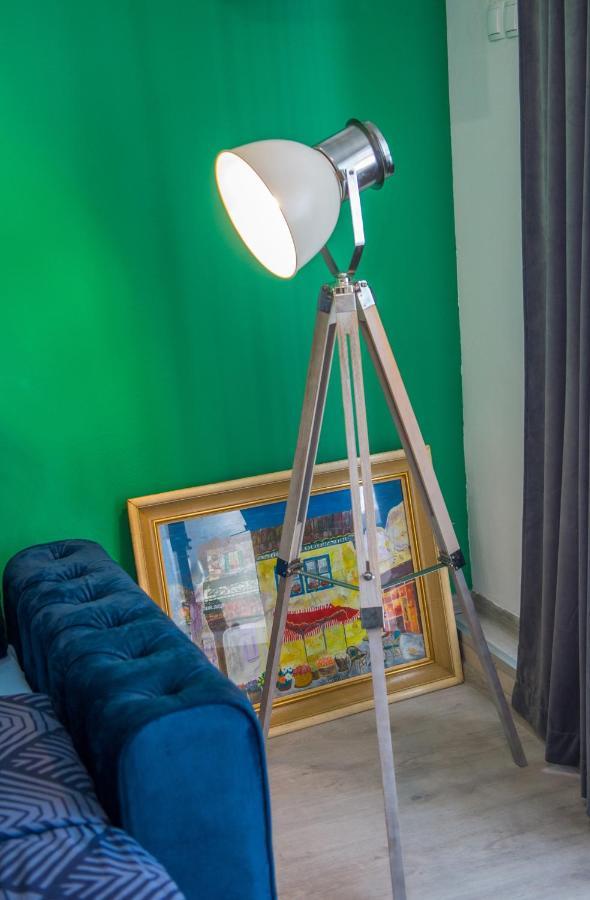 Studio Gallery モスタル エクステリア 写真